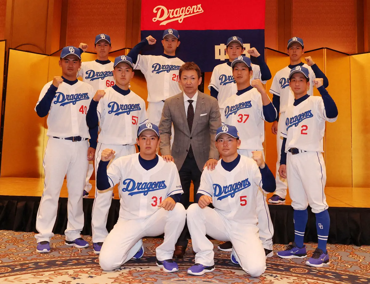 中日・片岡篤史ヘッドコーチ　ドラゴンズで期待する若手野手は「浜将乃介」肩が抜群に強い！