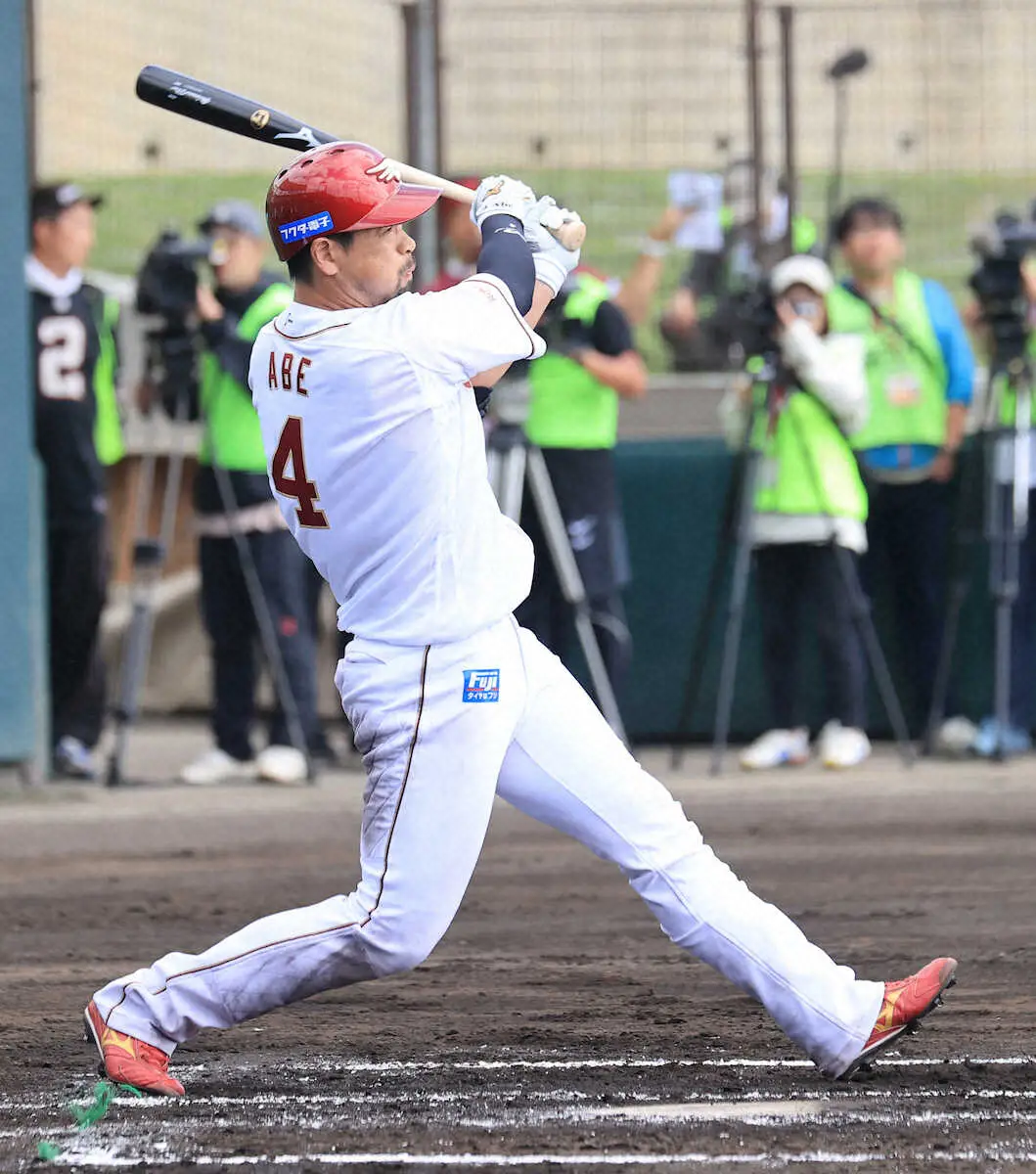 楽天・阿部＆鈴木大　34歳同学年コンビが初シート打撃で一塁定位置争いアピール