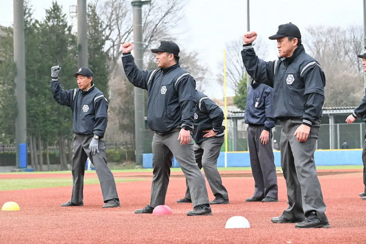 東京六大学野球連盟が審判講習会　印出主将ら早大ナインが協力　中本尚顧問「常に向上心を」