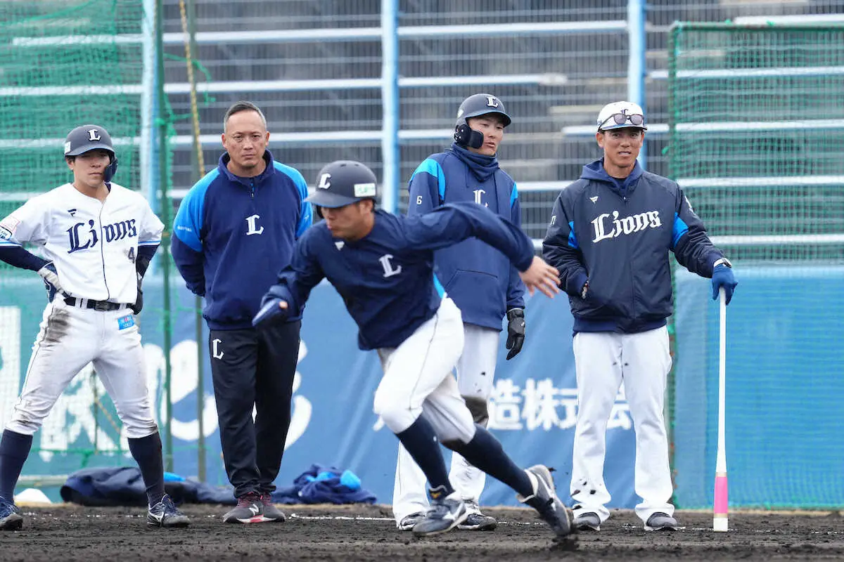 「足」のスランプ期間を短くするために　松井監督が進める走塁改革「盗塁が全てじゃないが意識が大事」