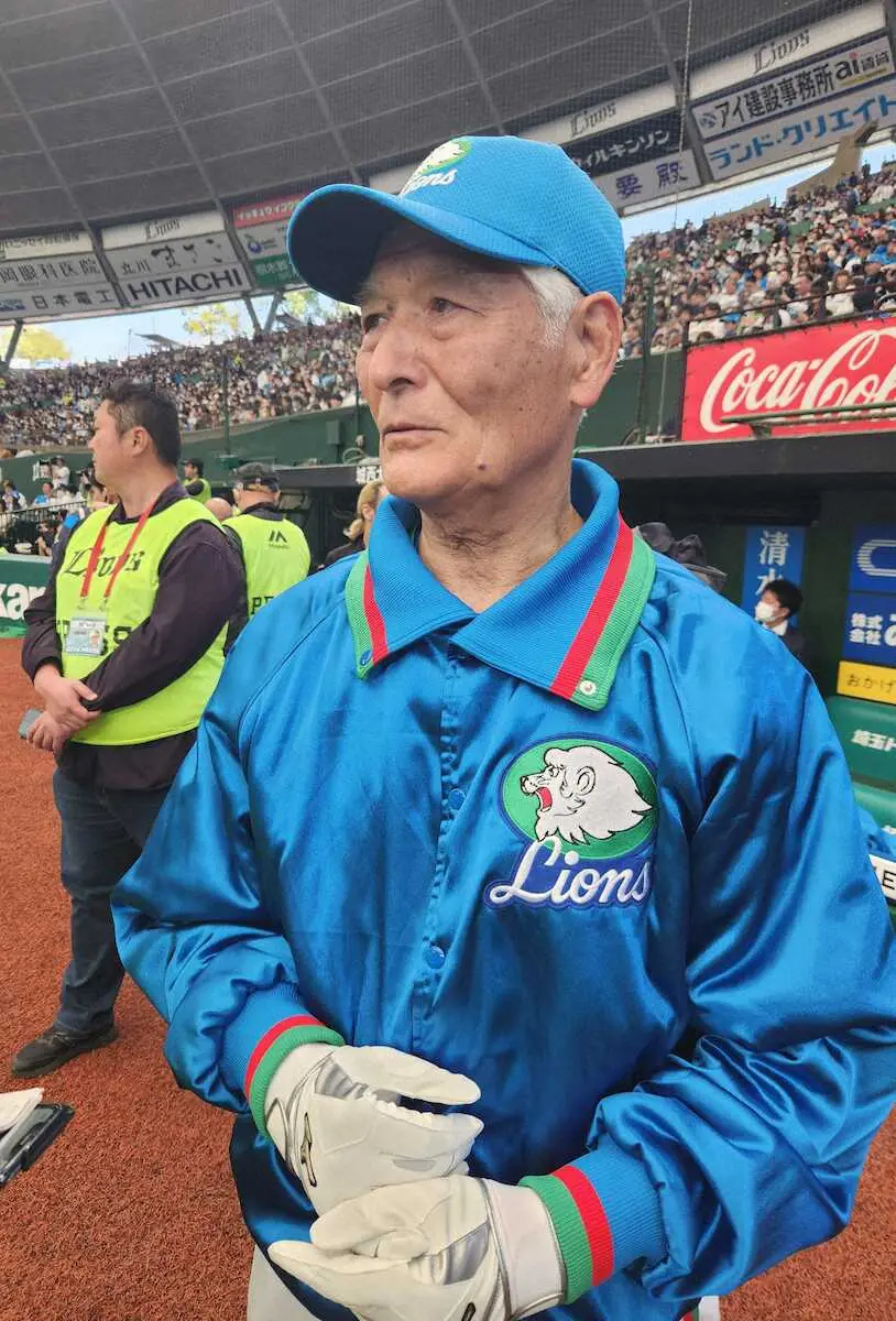 西武OB戦　80歳・土井正博「足が動かないよ」悔しライトゴロも特別賞