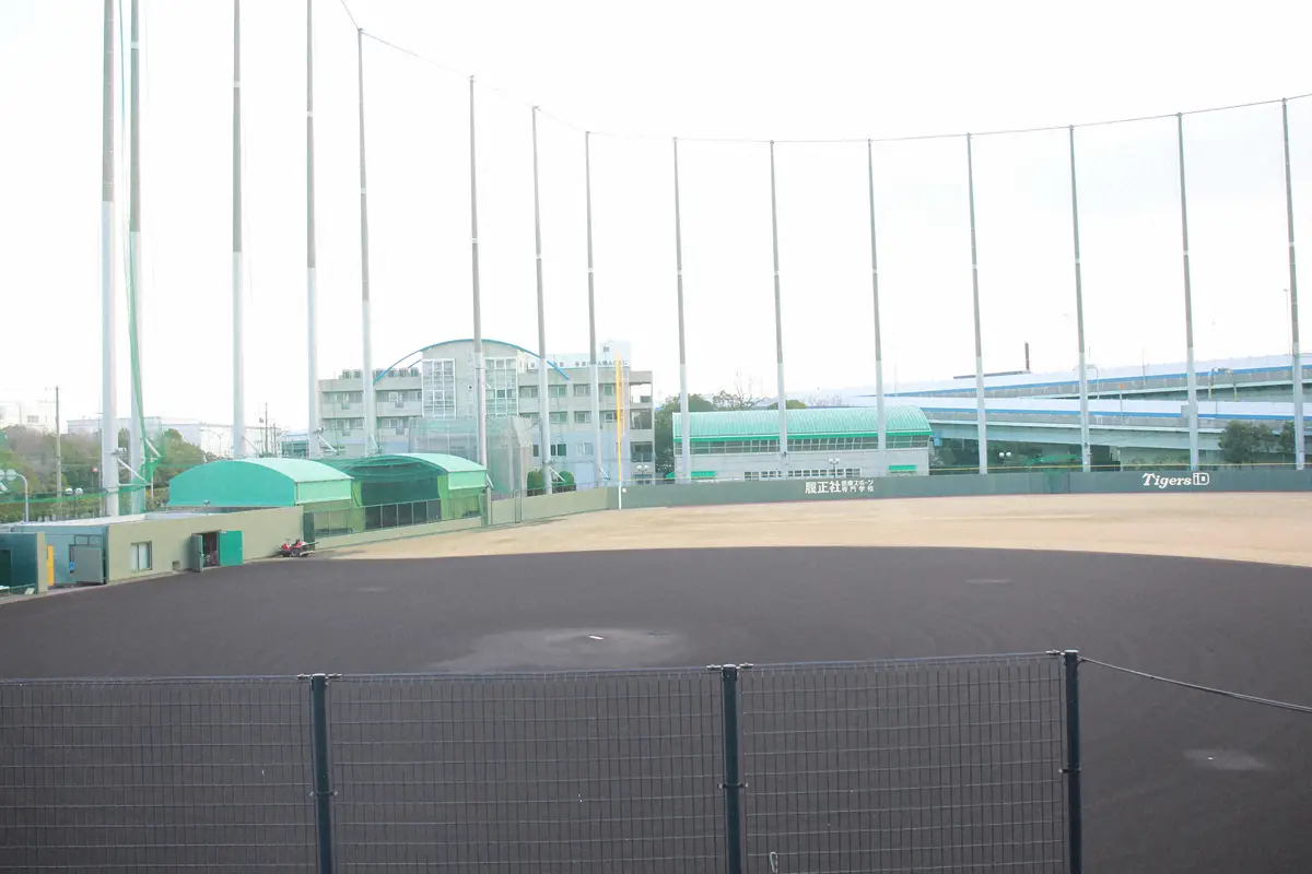 鳴尾浜球場