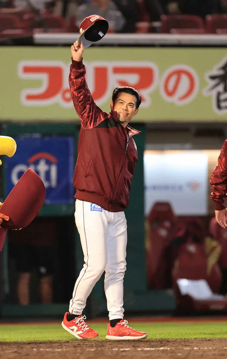 楽天・今江監督「チームにとって大きなこと」　6回途中1失点で今季初勝利の早川を称える