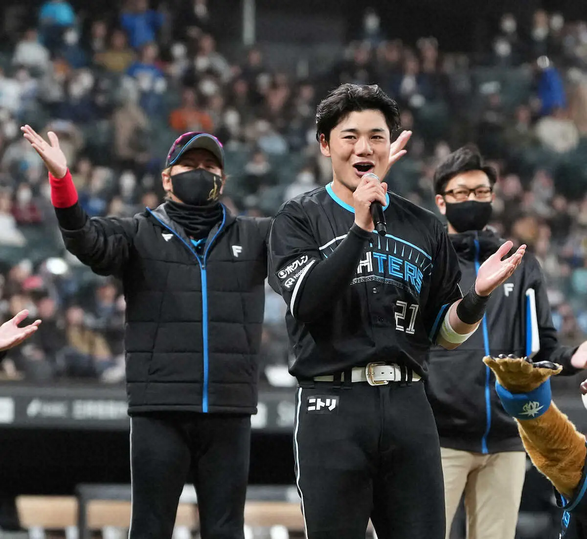 日本ハム・清宮「ナイスゲームでした！」　サヨナラ勝利のきっかけとなった今季初安打！試合後には一丁締め