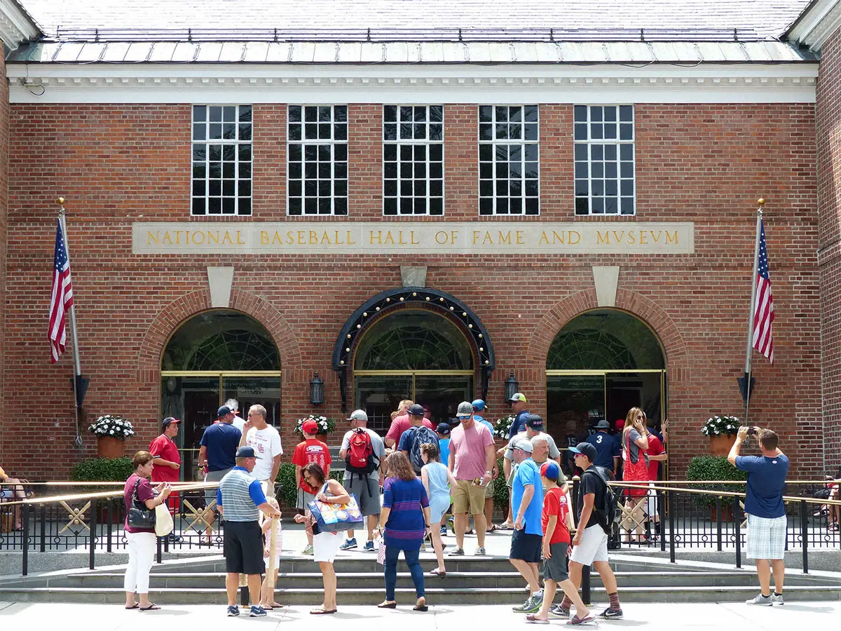 米野球殿堂博物館の正面入口