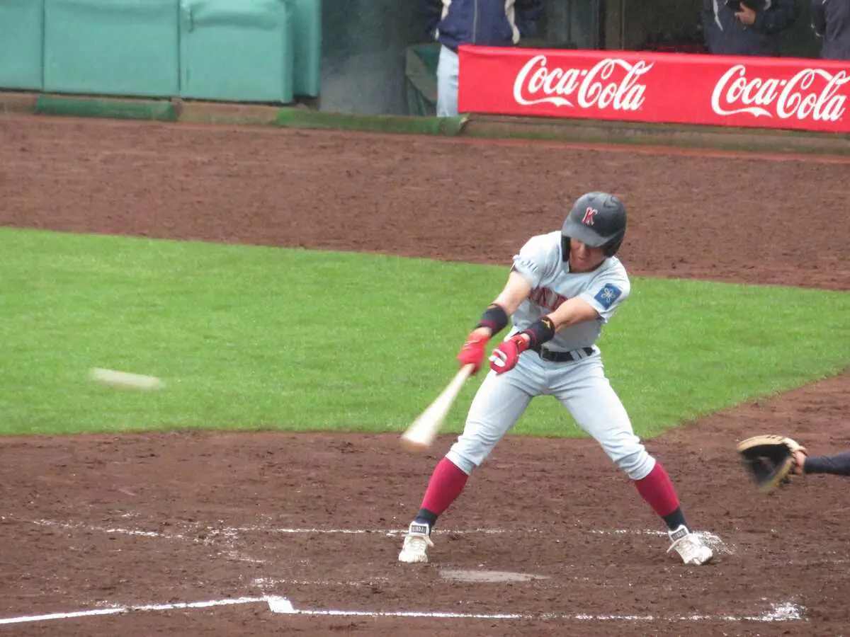 【関西学生野球】近大「2番・三塁」で一年生の谷本が初スタメン　学びの多い一戦に