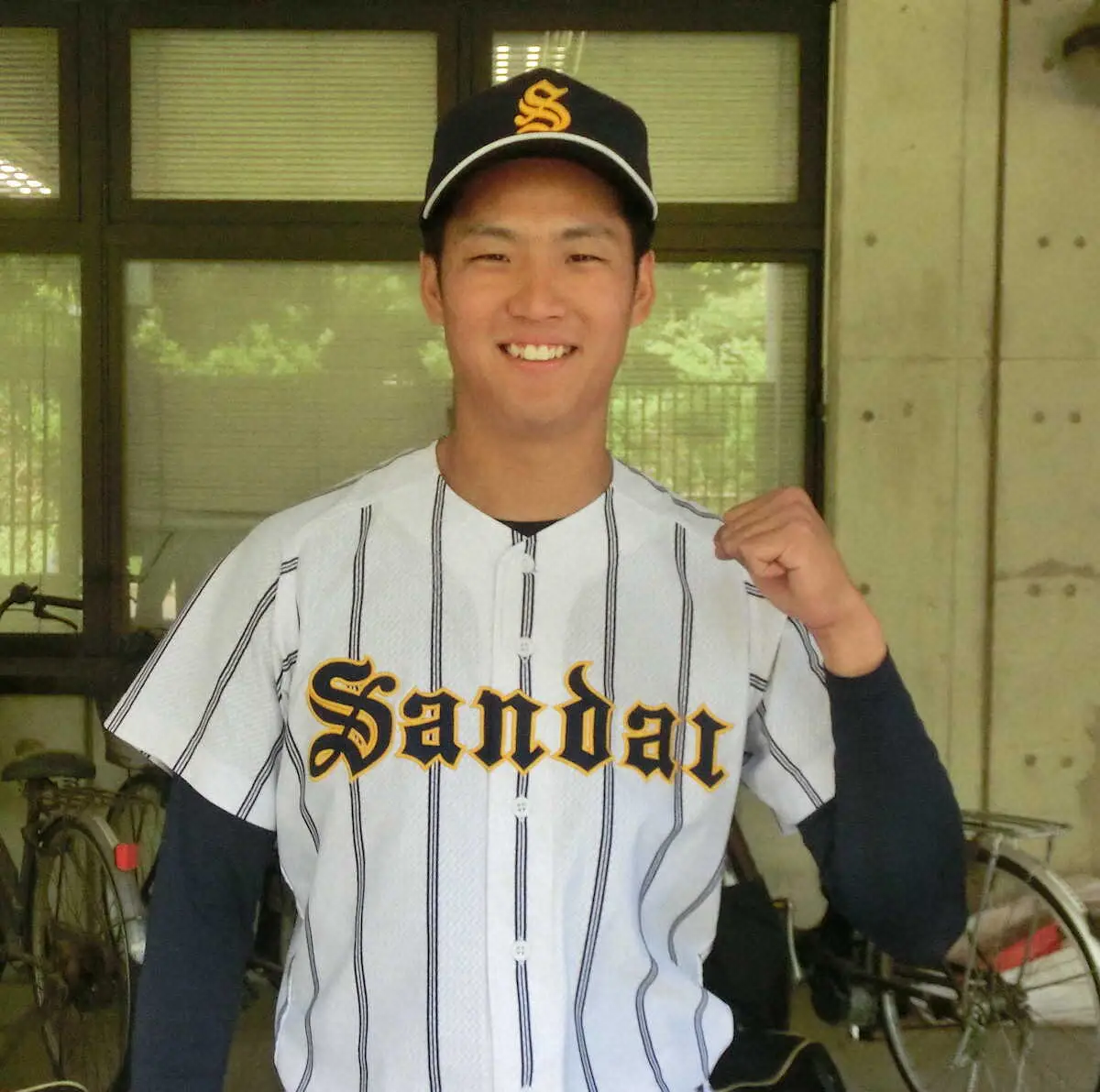 【阪神大学野球】大産大、連勝締め2位　野手転向直訴した秋山が勝ち越し打「最高です」