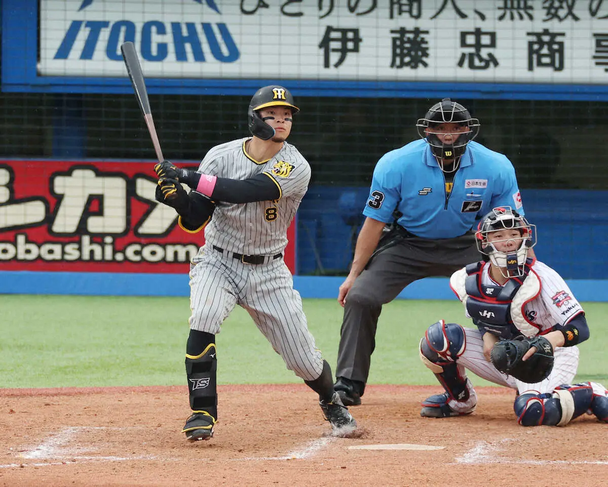 阪神・佐藤輝　完全復活の証!　3打席連続二塁打で今季初の猛打賞「感覚良かった」