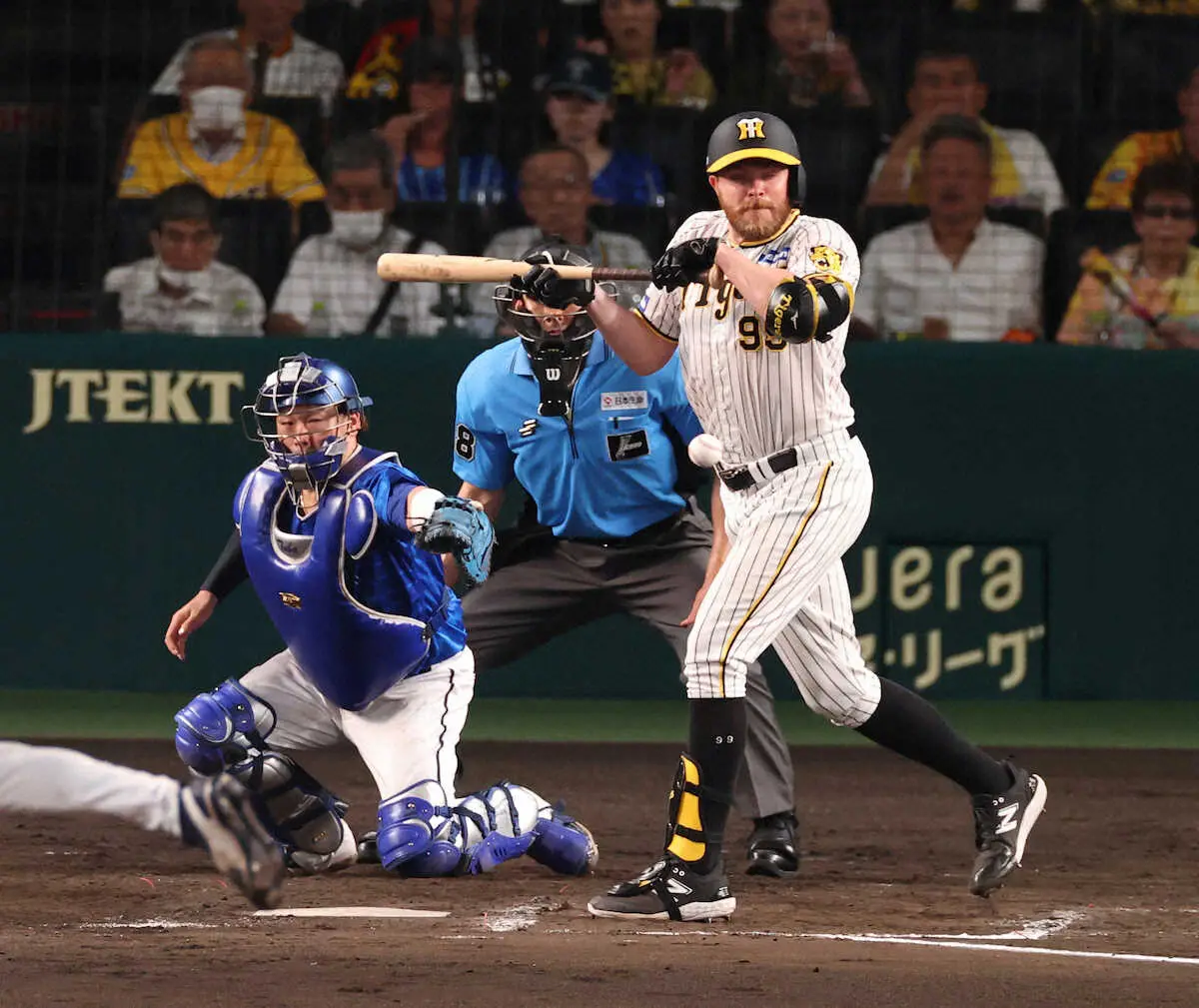 阪神・ビーズリーは6回1失点で降板　打席では来日初犠打成功も実らず