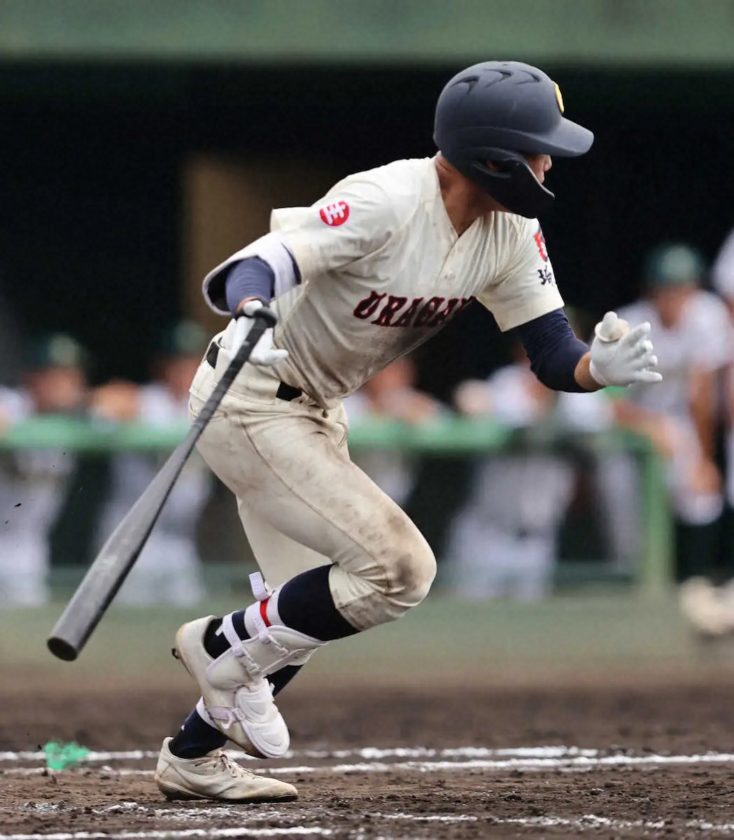 浦和学院・三井が決勝生還！元西武父・浩二氏が応援する前で「粘り勝つ野球ができた」