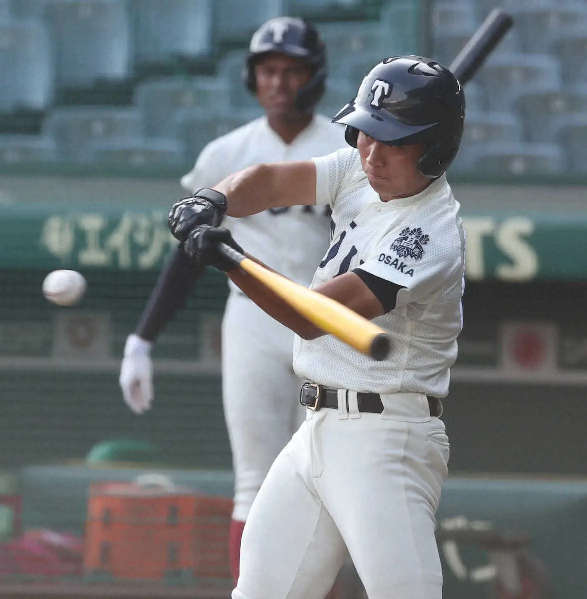 ＜高校野球・甲子園練習　第1日目＞　打撃練習を行う大阪桐蔭・徳丸　（撮影・亀井　直樹）