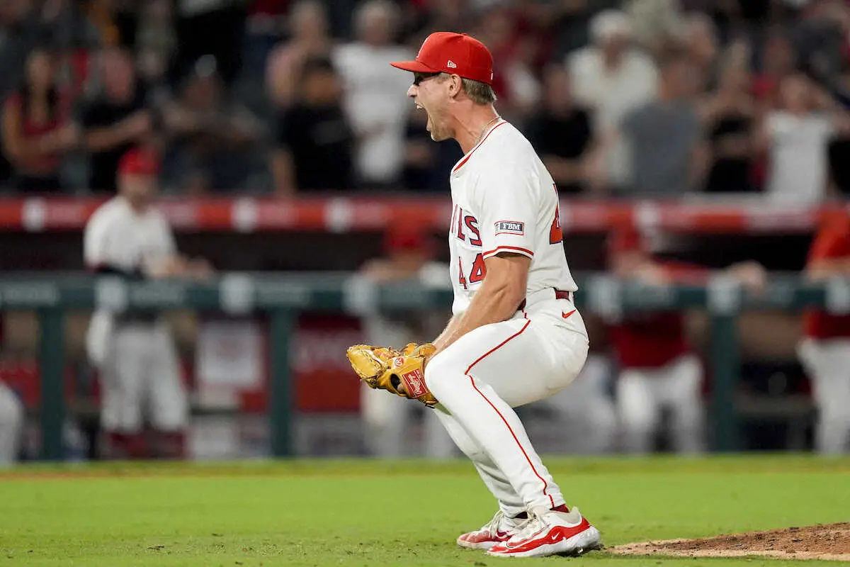 エンゼルス23歳剛腕がMLB今季最速168・5キロでメジャー初セーブ　マウンド上でド派手ガッツポーズ