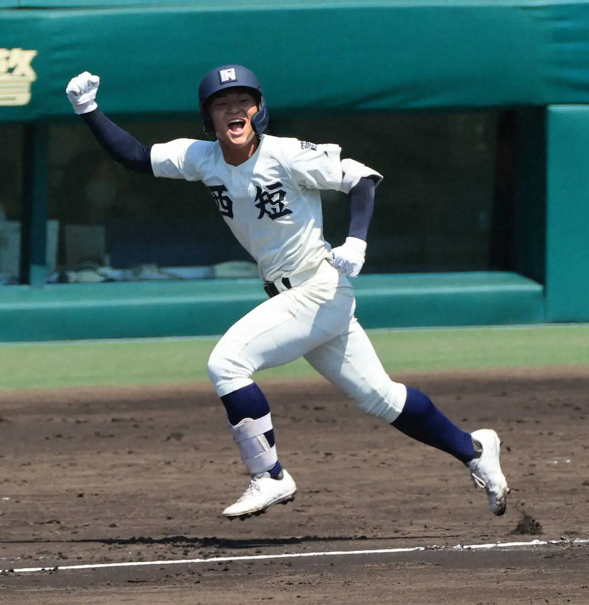 【甲子園】西日本短大付指揮官「村上に託す」9回猛反撃受けるもエース「信じるのみ」逃げ切り勝利に安堵