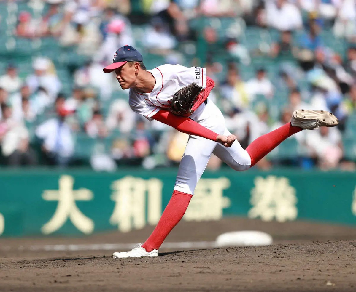 ＜岡山学芸館・聖カタリナ学園＞3回、好投する聖カタリナ学園・有馬（撮影・中辻　颯太）