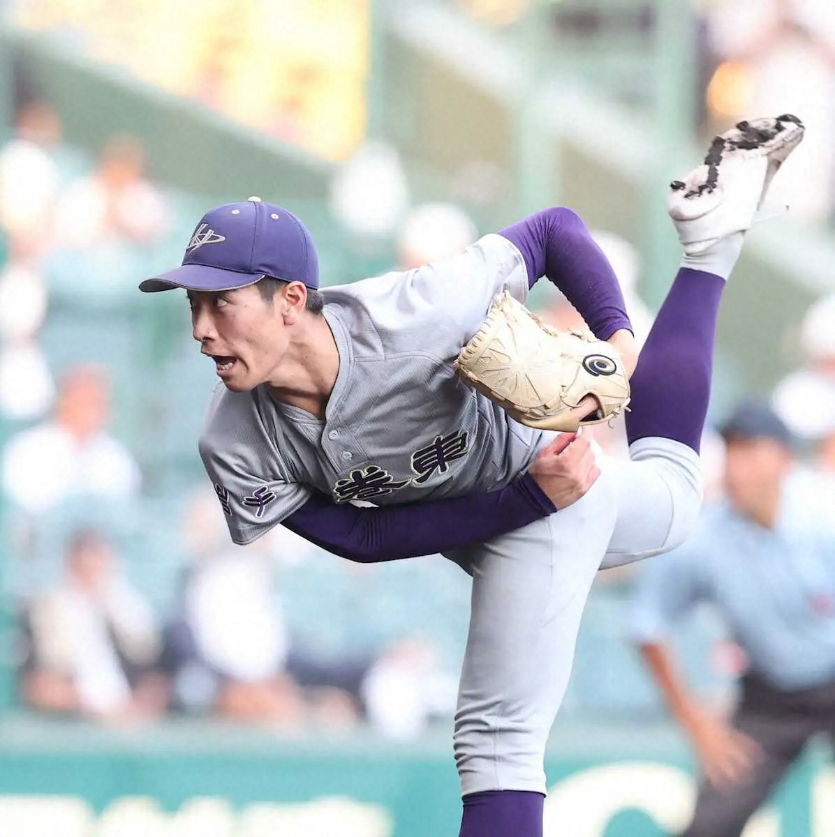 ＜花巻東・滋賀学園＞力投する花巻東・小松（撮影・大森　　寛明）