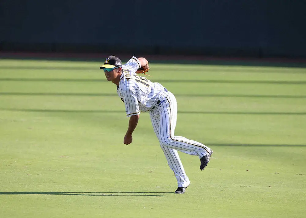 2019年9月26日、引退試合のウエスタン・リーグ、ソフトバンク戦（鳴尾浜）で阪神・横田慎太郎さんが見せた奇跡のバックホーム