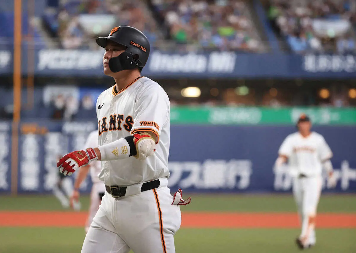 【画像・写真】巨人・秋広優人　代打で6月12日以来84日ぶり安打　チャンス広げ代打・坂本も初球遊ゴロに球場ため息