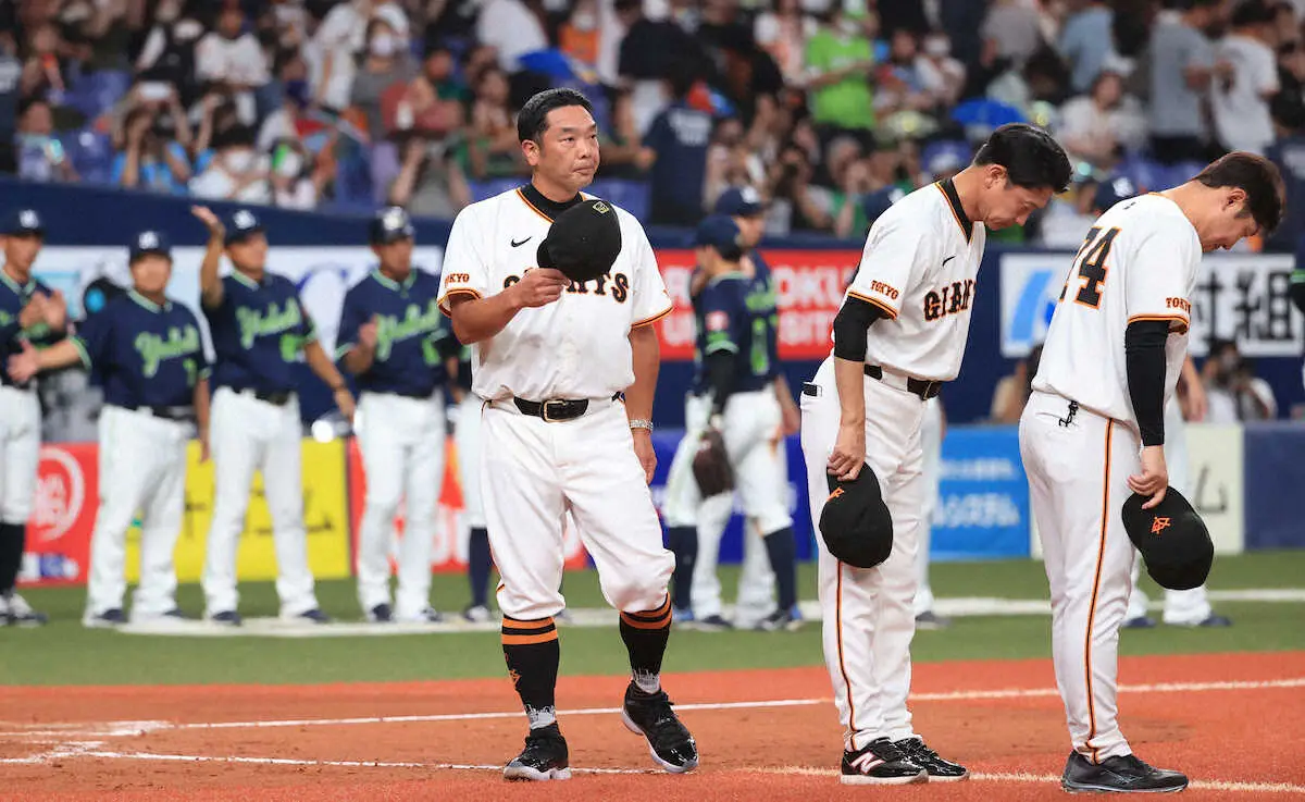 【画像・写真】巨人・阿部慎之助監督「完敗だな」　今季17度目の零敗「チャンスもそんなにつくれなかったので」