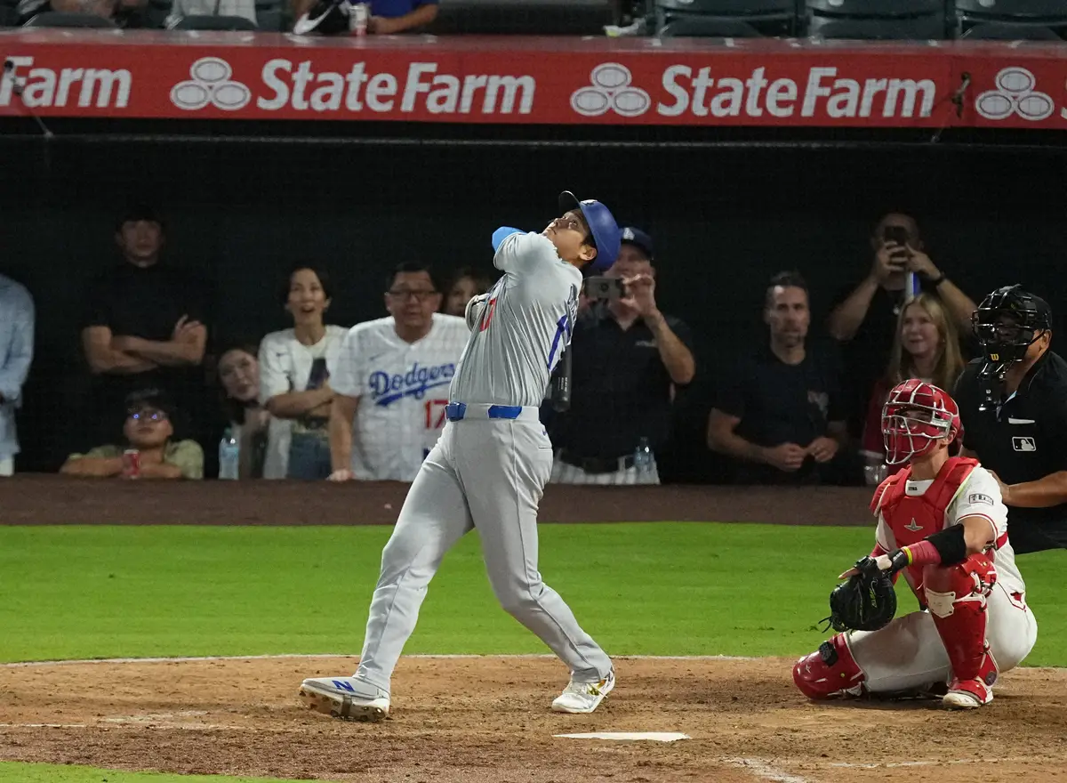 【画像・写真】古巣エンゼルスが大谷翔平の打席で連日の粋な計らい　大型スクリーンでお気に入り映画と愛犬を紹介