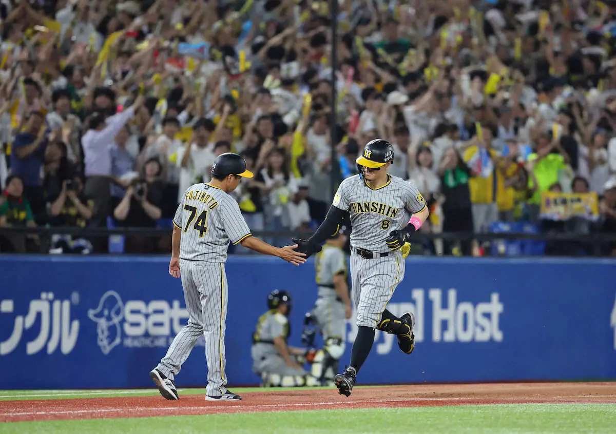 【画像・写真】阪神・佐藤輝が満塁弾　昨年9月巨人戦以来、通算4本目