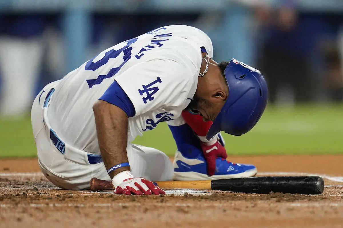 【画像・写真】大谷翔平　45号惜しい！初回は120ｍ大飛球もフェンス手前で失速　T・ヘルナンデスが死球で負傷交代