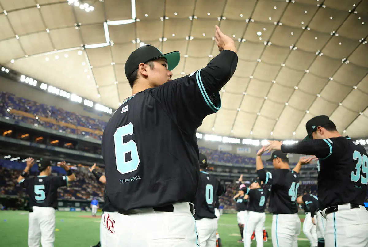 【画像・写真】巨人　「ティファニーユニ」が大反響　販売なし惜しむ声「普通に欲しい」「販売ないの残念」