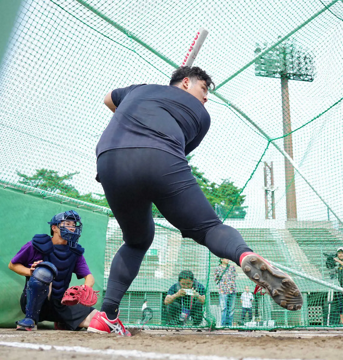 【画像・写真】佐々木麟太郎、スタンフォード大で「全米制覇」宣言　母校・花巻東で練習公開、大谷先輩ばり特大弾連発