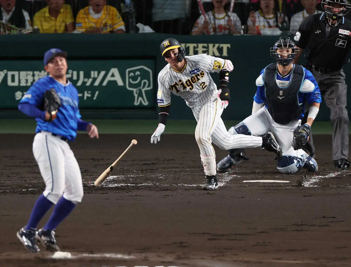 【画像・写真】阪神・梅野が勝負の甲子園7連戦初戦で先制打！難敵・東から左中間へ痛烈二塁打