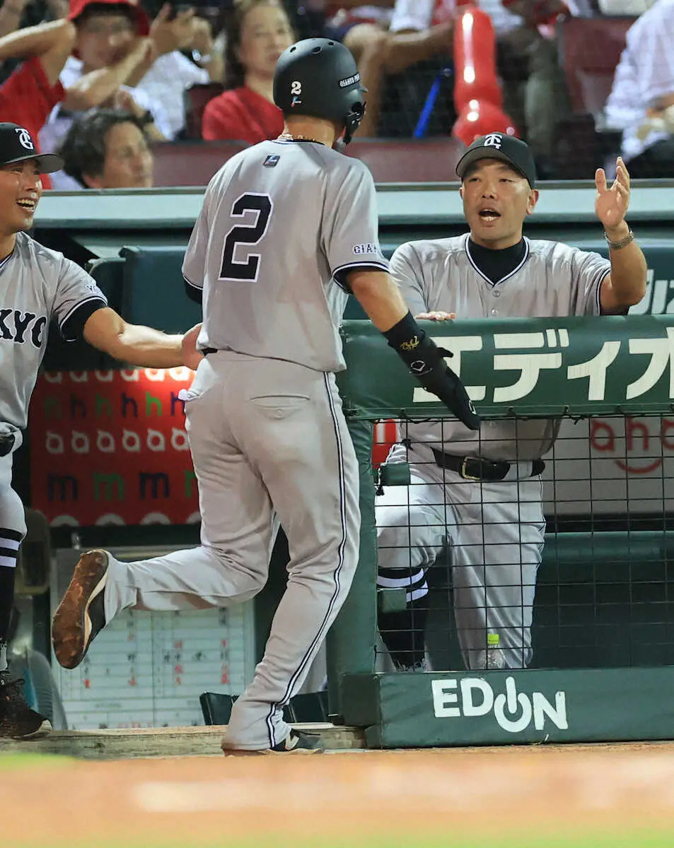 【画像・写真】巨人・阿部監督「困った時のベテラン」　3カ月ぶり2番の坂本が初回V弾　菅野は次回見据えて早期降板