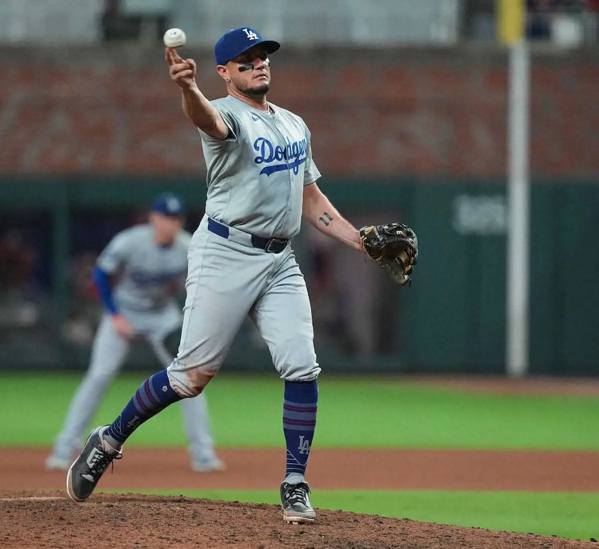 【画像・写真】大谷翔平　投手陣崩壊の影響で無安打のまま途中交代　7回からロハス登板でDH解除　打点2位に転落