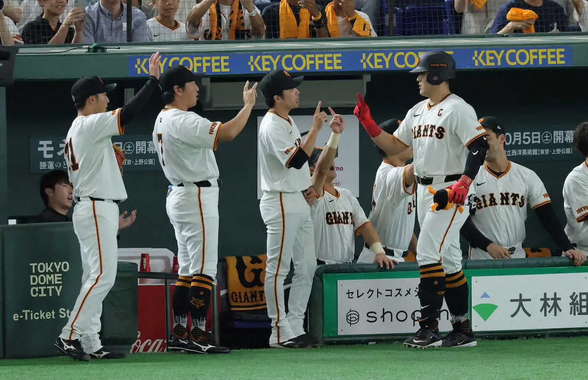 【画像・写真】巨人連勝！　岡本和＆吉川2戦連発、オコエ3打点　赤星9度目先発で349日ぶり白星