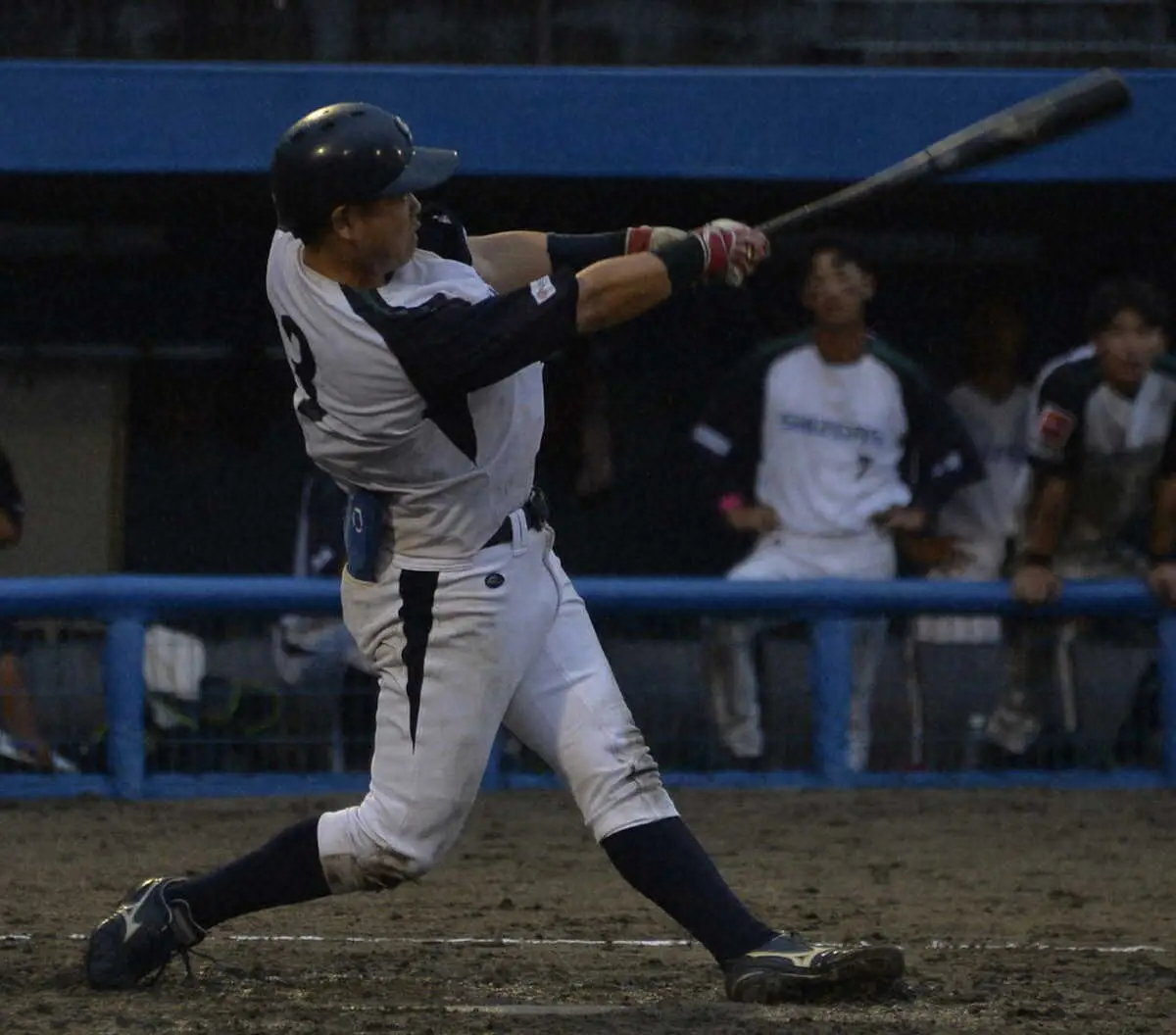 【画像・写真】静岡ガス　県勢対決制し準決勝進出！堀サヨナラ弾「打った瞬間に“行った”と思いました」