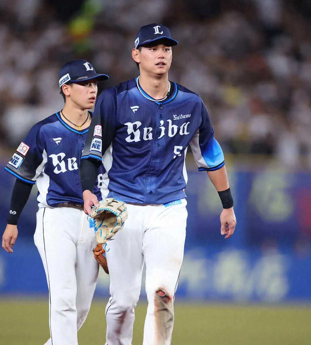 【画像・写真】西武・西川愛也が途中交代　アクシデント発生