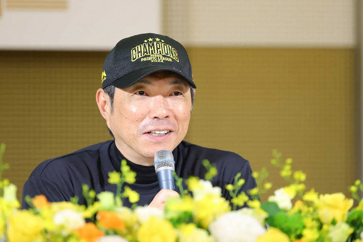 【画像・写真】ソフトバンク・小久保監督　試合後即ミーティング「楽しもうと思ったけど、倉野コーチが」