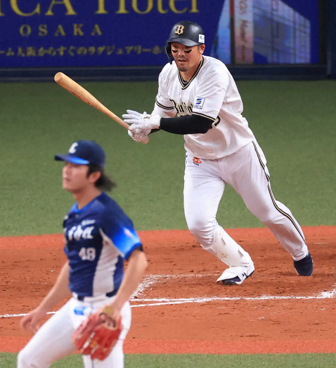 【画像・写真】オリックス現役引退の3人が躍動！T―岡田が2打席目で右前打　安達にも快音、小田は守備で貢献