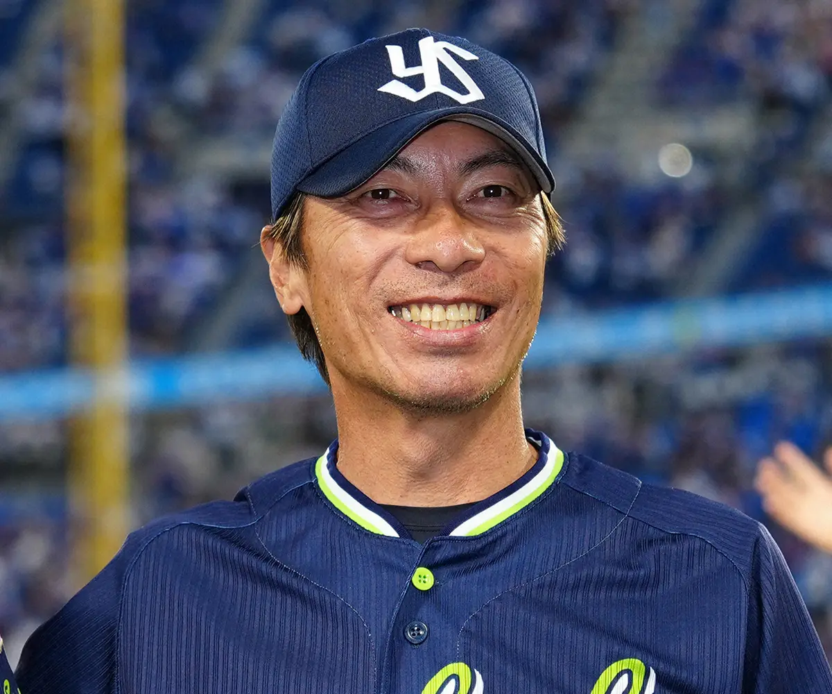 ヤクルト・高津監督が来季続投　背水6年目へV厳命　「この成績にもかかわらず要請をしていただき感謝」