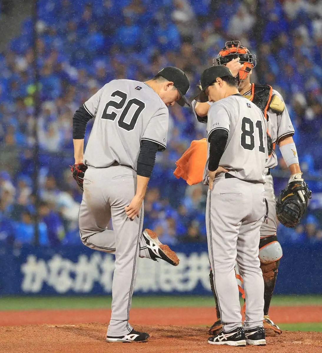 【画像・写真】巨人・杉内コーチ「投手は頑張るしかない」　甲子園から0―1、1―0、そして横浜で0―1