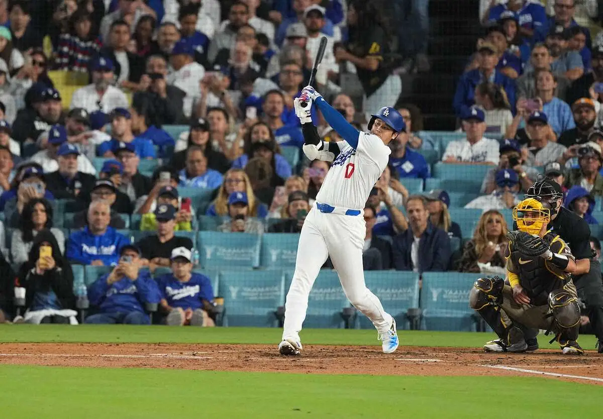 【画像・写真】大谷翔平　第3打席は右前打で9戦連続安打　勝てば優勝の大一番　7回にスミスが同点2ランで大谷も絶叫