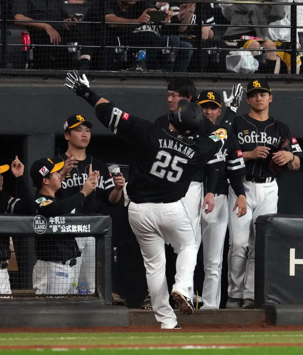 【画像・写真】ソフトバンク山川　同点の34号3ラン！　6連敗中の難敵日本ハムの本拠地でどすこいポース出た