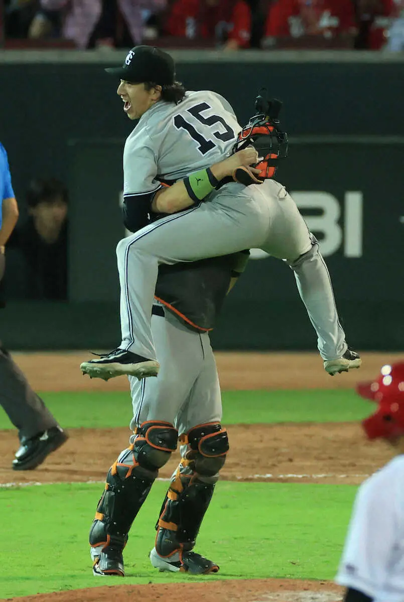 【画像・写真】巨人・大勢が胴上げ投手！「ぜいたくな瞬間」　右肩痛で離脱も尊敬するダルの動画で“改心”