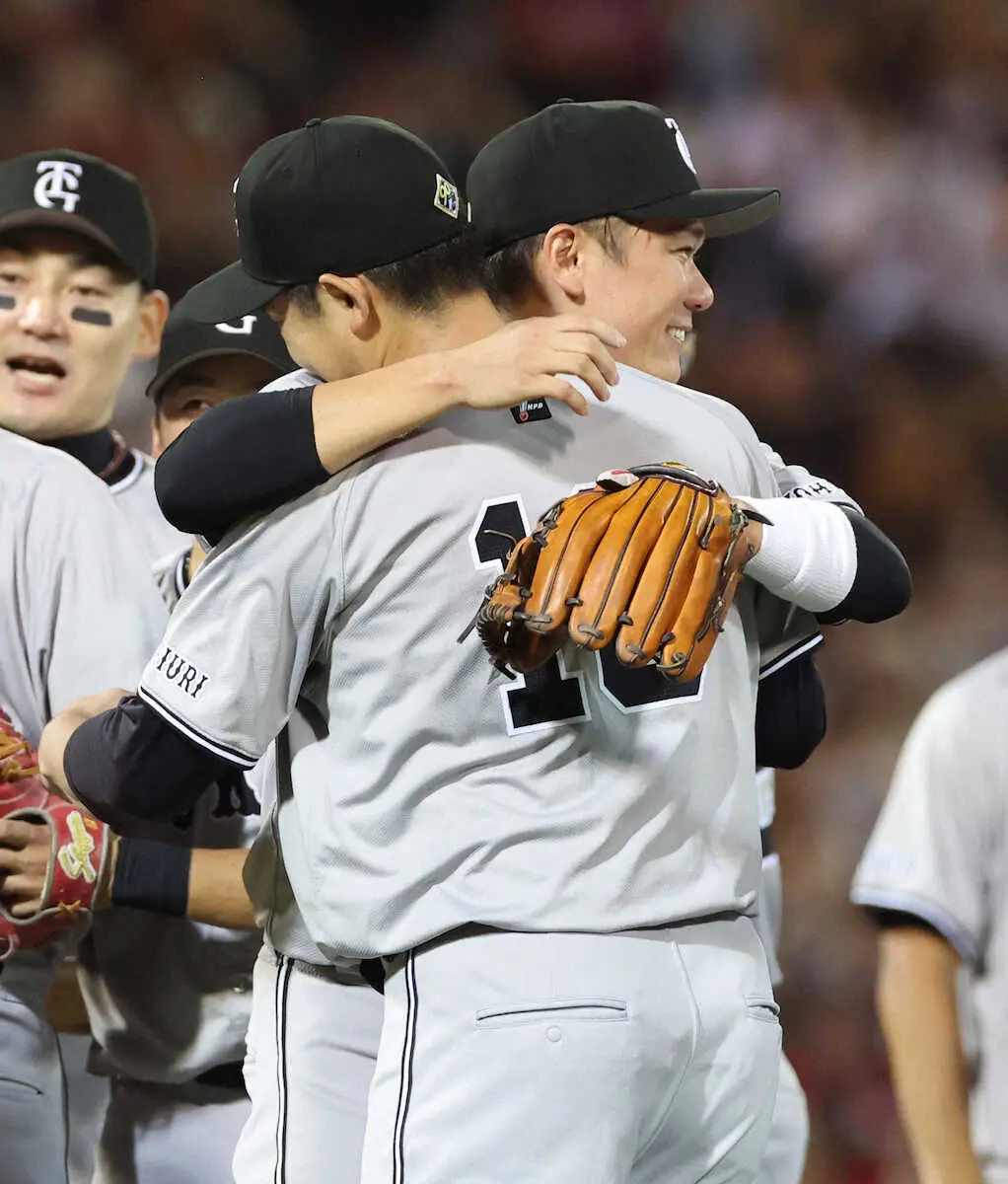 【画像・写真】巨人・坂本「今までの優勝で一番うれしい」感激の涙