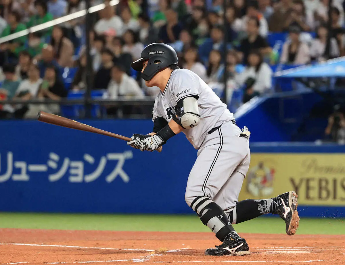 【画像・写真】巨人・中山　プロ初3安打でCSへ「食い込んでいきたい」　山瀬は今季初先発マスクで2安打