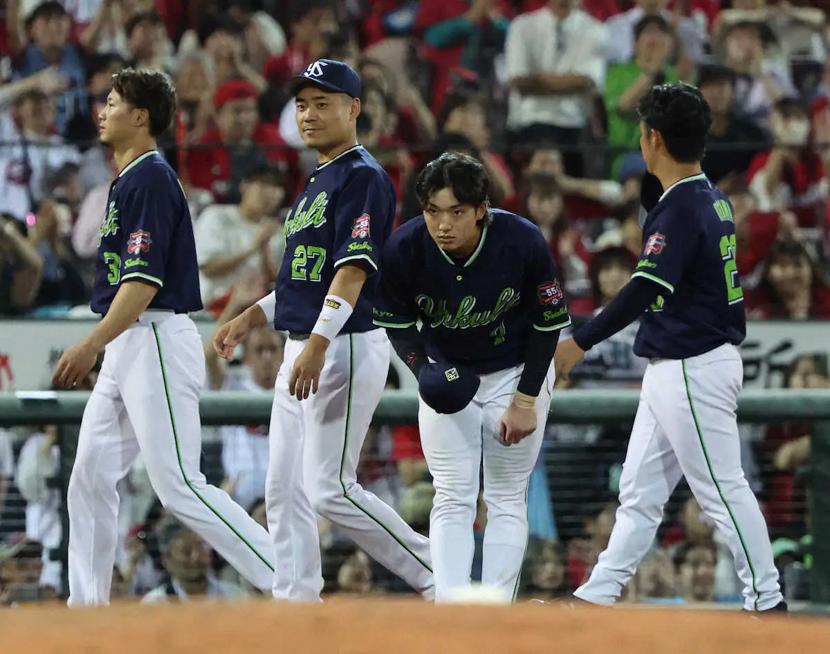 ヤクルト・長岡　初打撃タイトル！最多安打　広島・野村と真剣勝負で敬意の163安打