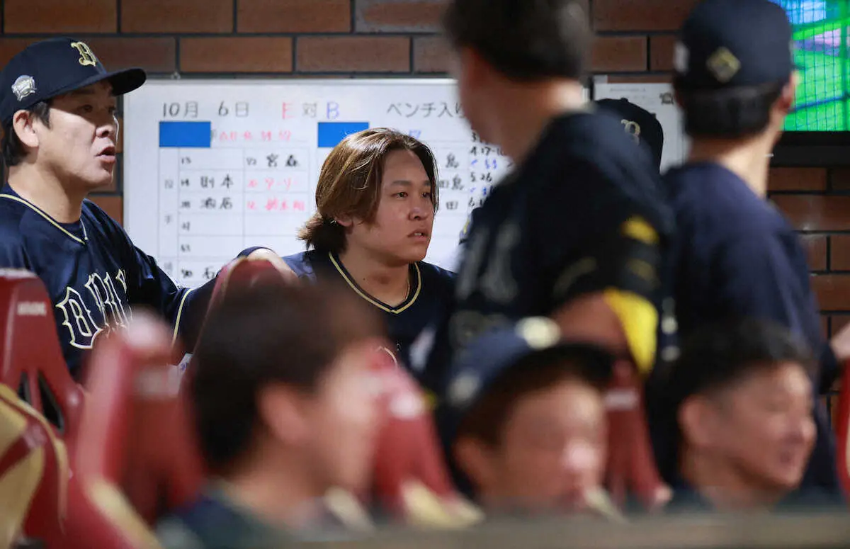 【画像・写真】宮城大弥　勝ってもベンチで涙…タオルで顔覆い動けず　無情の大雨「切ない」「中嶋監督も…」「今年も…」