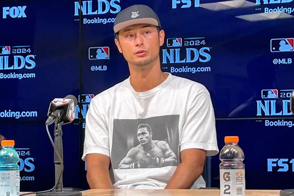 ダルビッシュ　会見で義兄・山本“KID”さんのTシャツ着用して対応　質問した米記者に自ら英語で説明