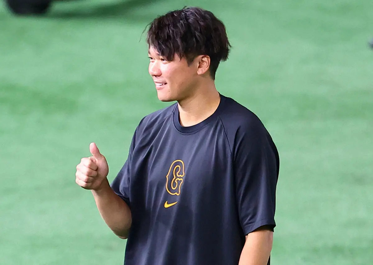 【画像・写真】巨人・岡本和真　先輩・坂本勇人にライバル心メラメラ？「いやいや、僕が先っすから」