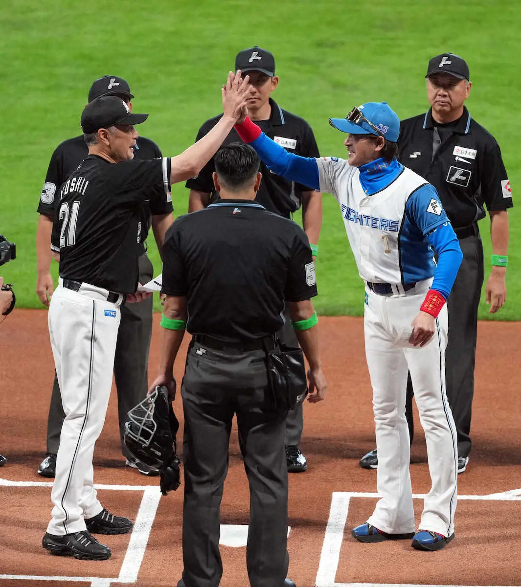 日本ハム　朗希に牛耳られ新庄監督「何も動けなかった」　13日は総力戦！10勝の山崎もブルペン待機