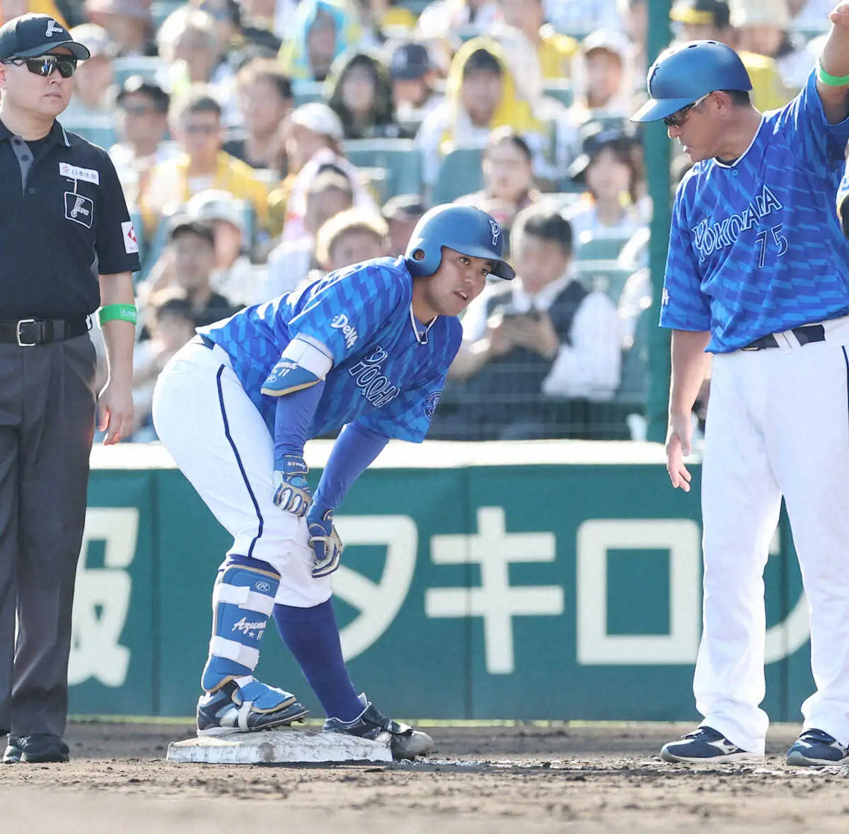 【画像・写真】DeNA・東　走塁時に左太腿裏違和感　4回無失点で降板　三浦監督「無理をさせない交代」