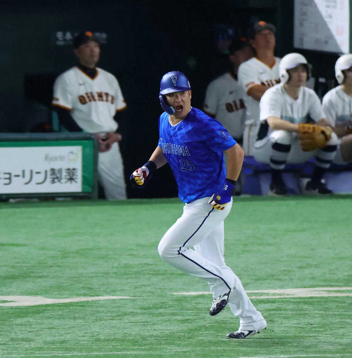 【画像・写真】DeNA魂のファイナルS開幕戦勝利！佐野が完璧V弾、代打・筒香が雄叫び打、ケイ快投で5投手完封リレー