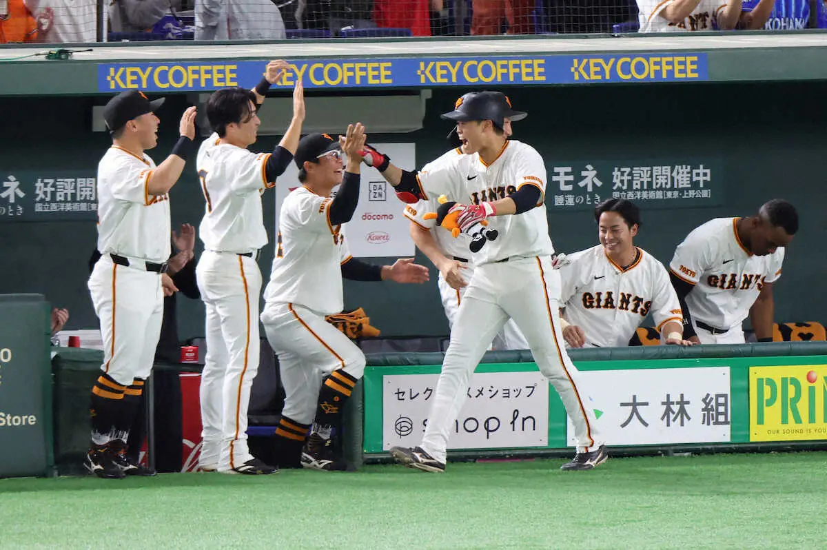 【画像・写真】巨人が逆王手！　3連敗後の2連勝　中山のプロ初本塁打が決勝点　好守も連発　1―0で守り勝った